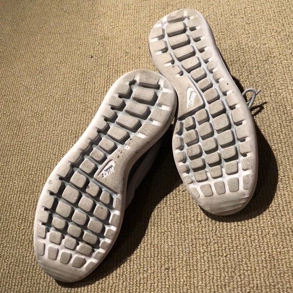 Nike running shoes - Picture 3 of 3